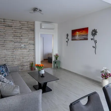 Apartamento Happy Day 1,2,3 Pula