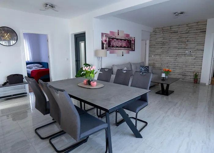 Apartman Happy Day 1,2,3 Pula