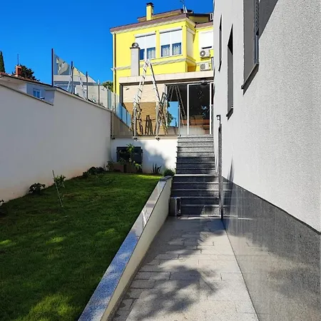 アパート Happy Day 1,2,3 プーラ