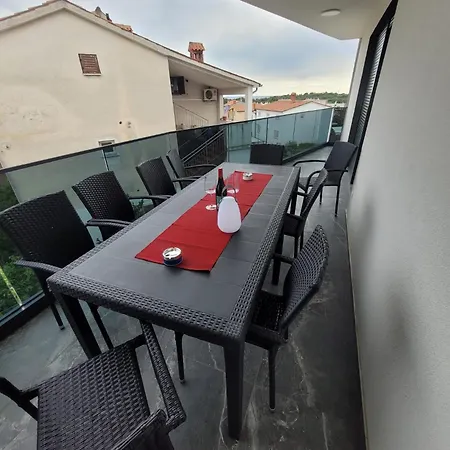 Apartman Happy Day 1,2,3,4 Pula